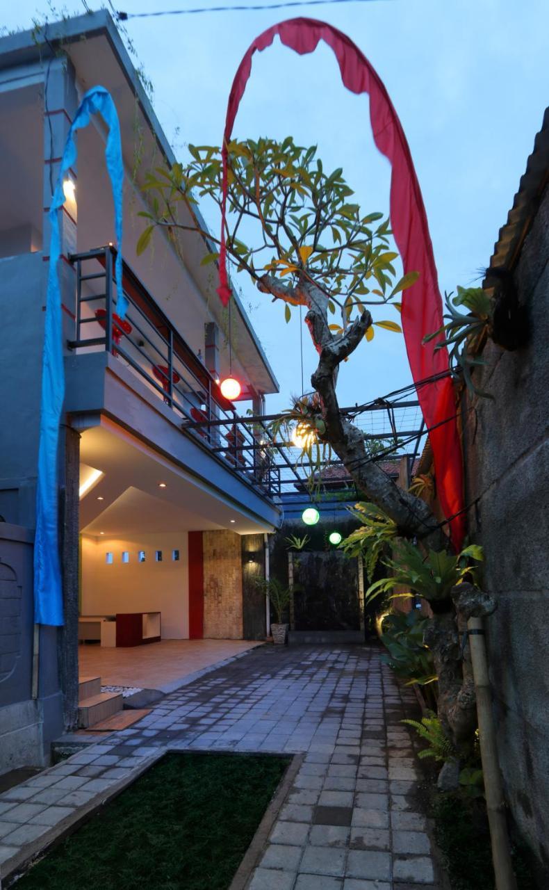 Valomia Guest House Dempasar Exterior foto